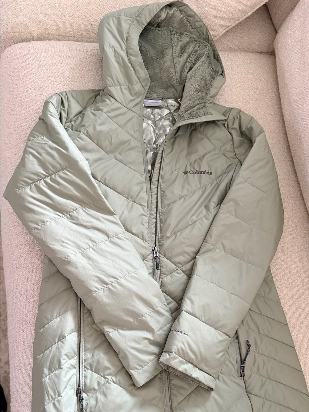 Columbia Women's Sage Green Quilted Puffer Jacket